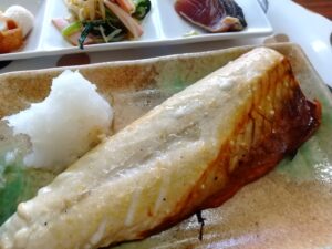高田屋食堂の焼き鯖